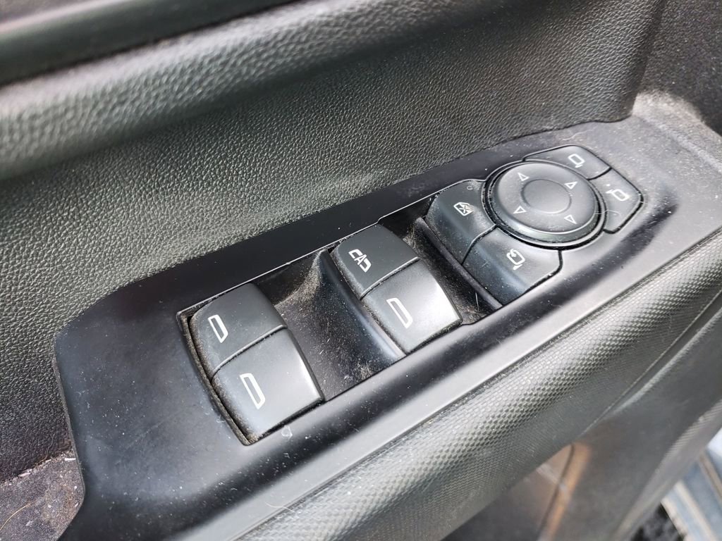 Used 2020 Chevrolet Silverado 2500 Custom w/ Custom Value Package image 11