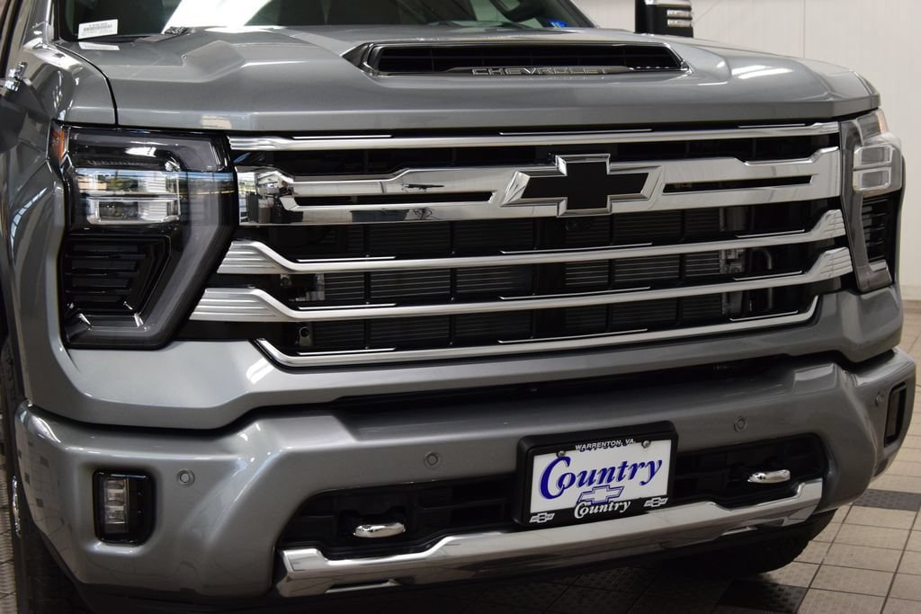 New 2026 Chevrolet Silverado 2500 High Country w/ High Country Premium Package AWD/4WD image 13