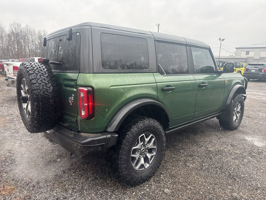 Used 2024 Ford Bronco Badlands image 9
