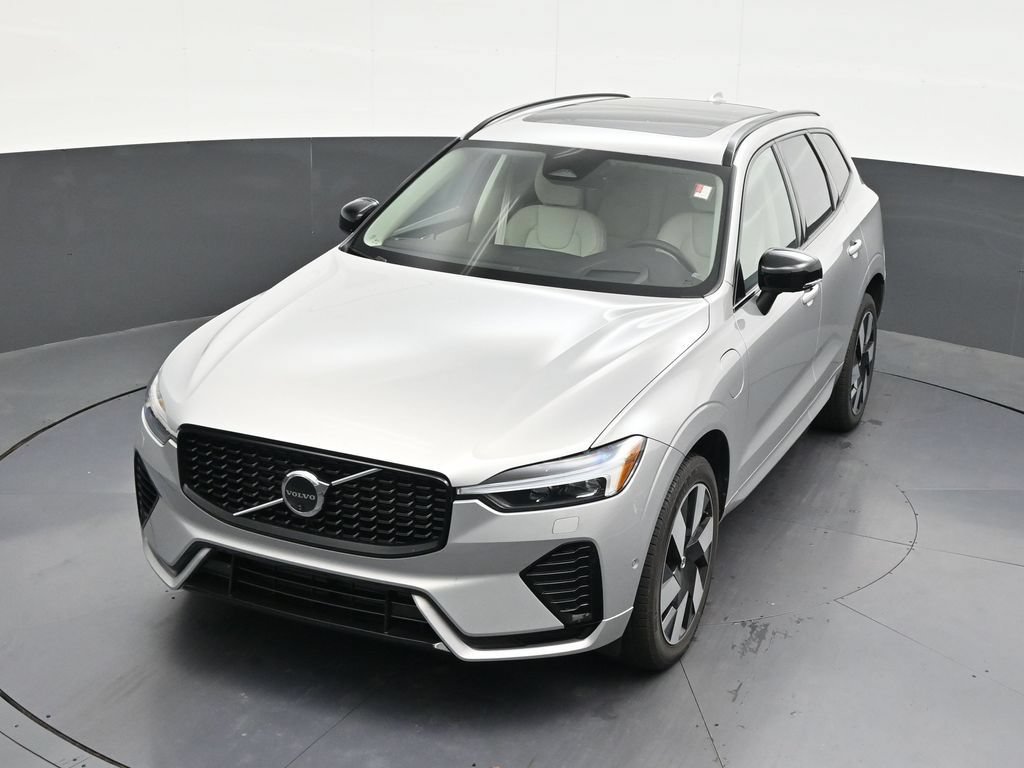 Used 2024 Volvo XC60 T8 Ultimate w/ Protection Package Premier AWD/4WD image 22