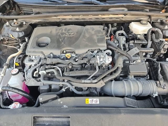 Used 2025 Toyota Camry LE FWD image 14
