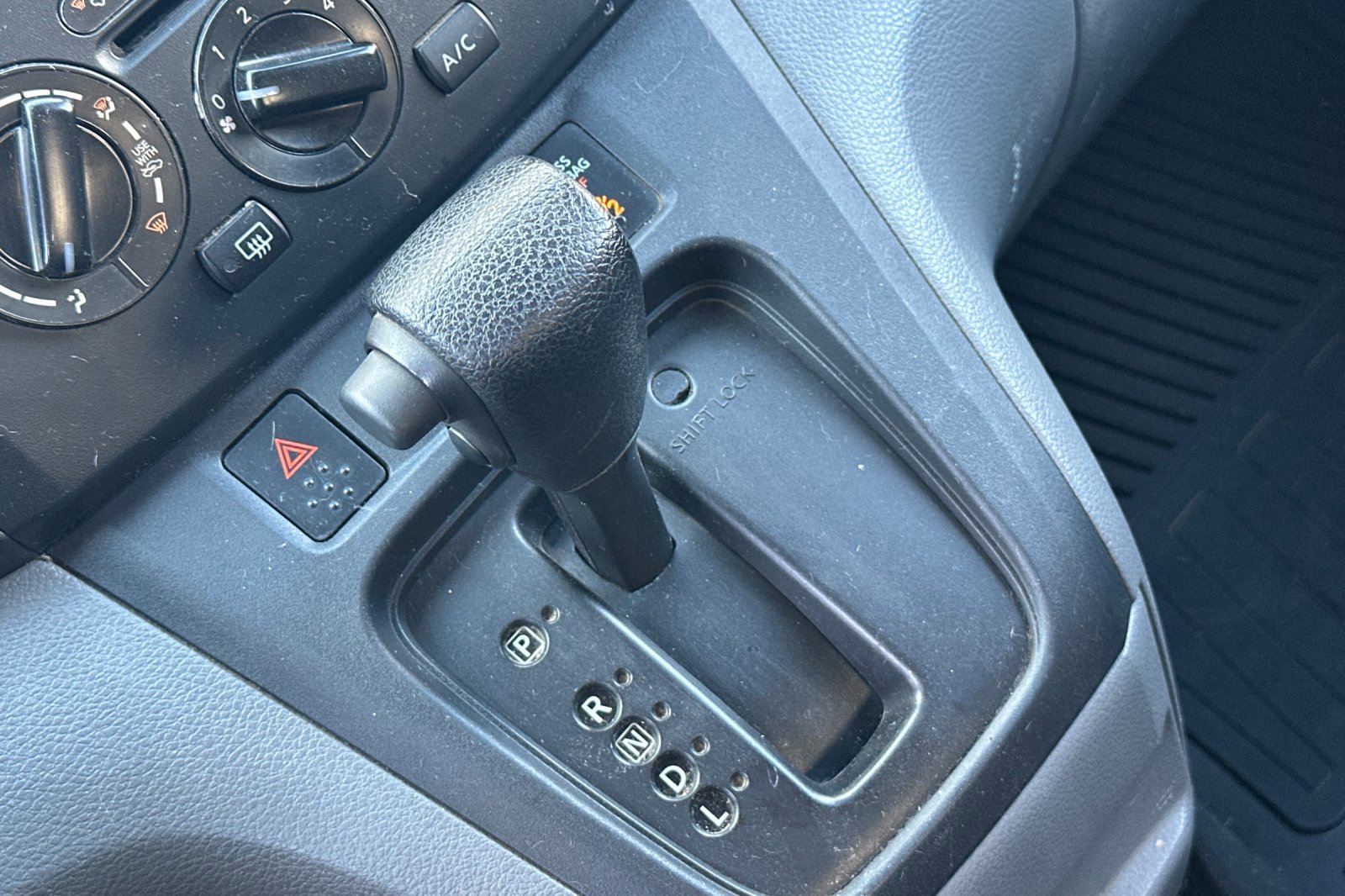 Used 2018 Nissan NV200 SV w/ Navigation Package image 31