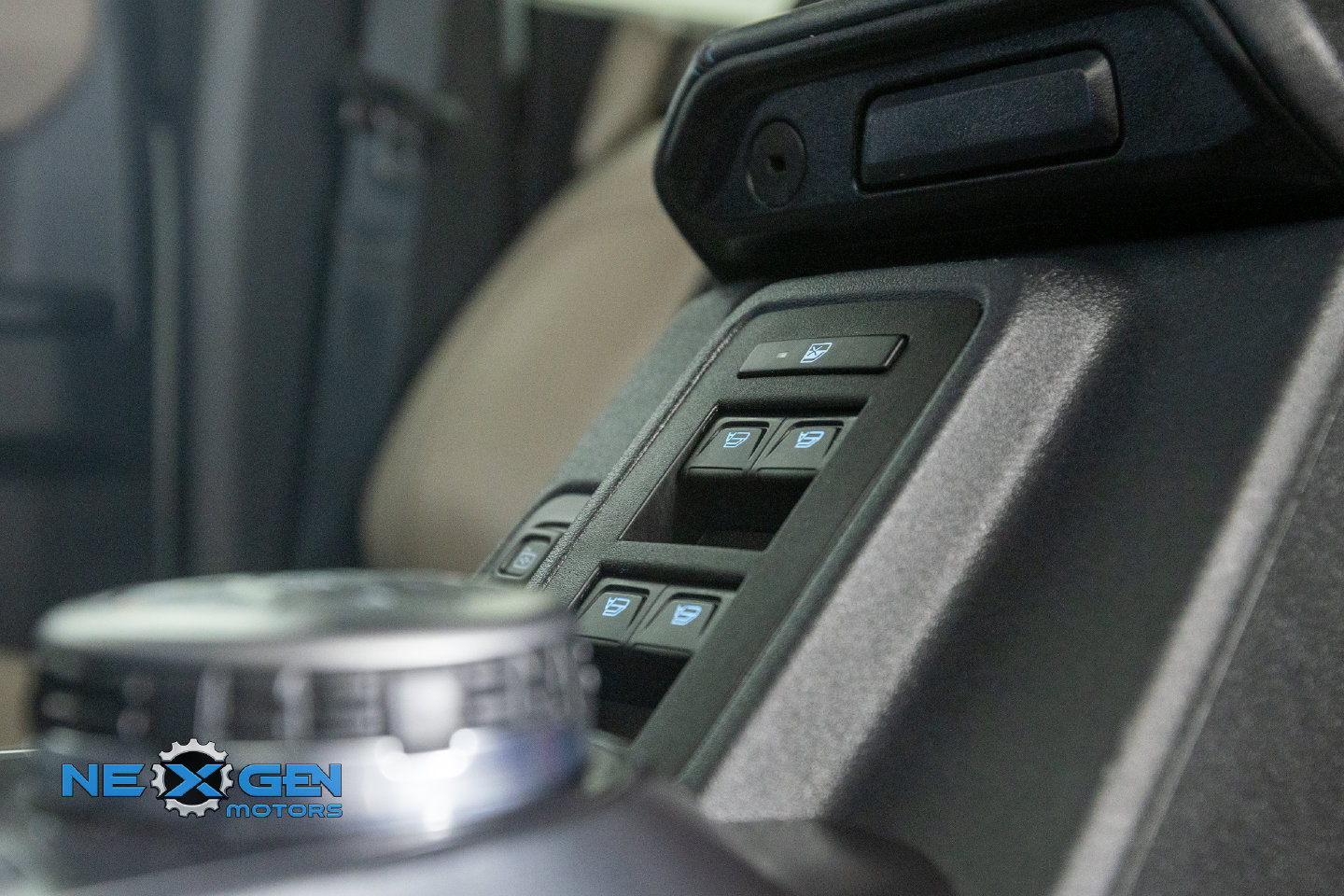 Used 2024 Ford Bronco Wildtrak AWD/4WD image 29