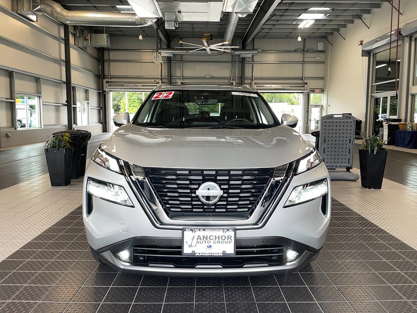 Used 2022 Nissan Rogue SL w/ SL Premium Package AWD/4WD image 2