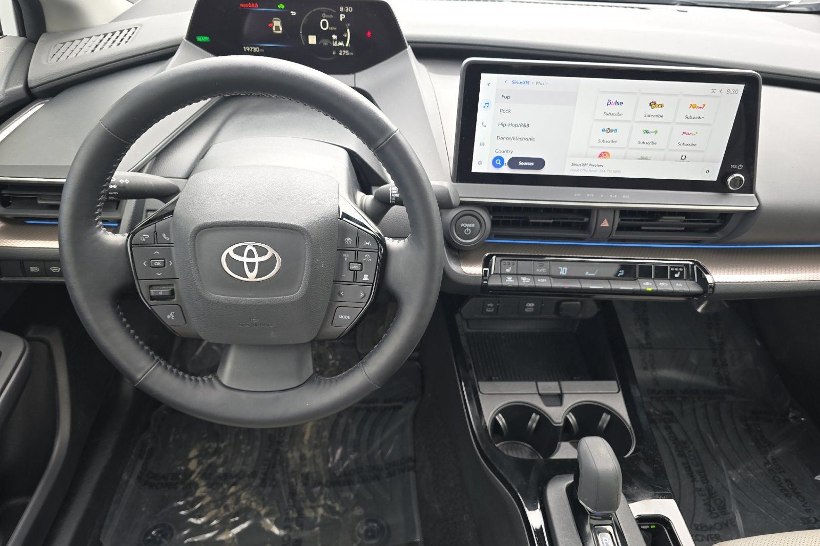 Used 2024 Toyota Prius XLE AWD/4WD image 11