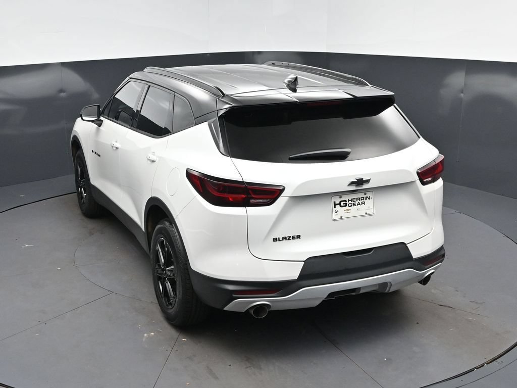 Used 2023 Chevrolet Blazer LT w/ Midnight/Sport Edition FWD image 33