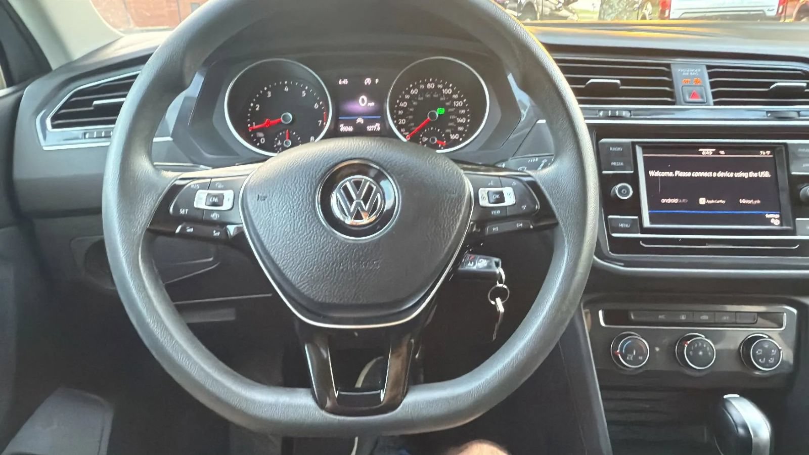 Used 2020 Volkswagen Tiguan S FWD image 30