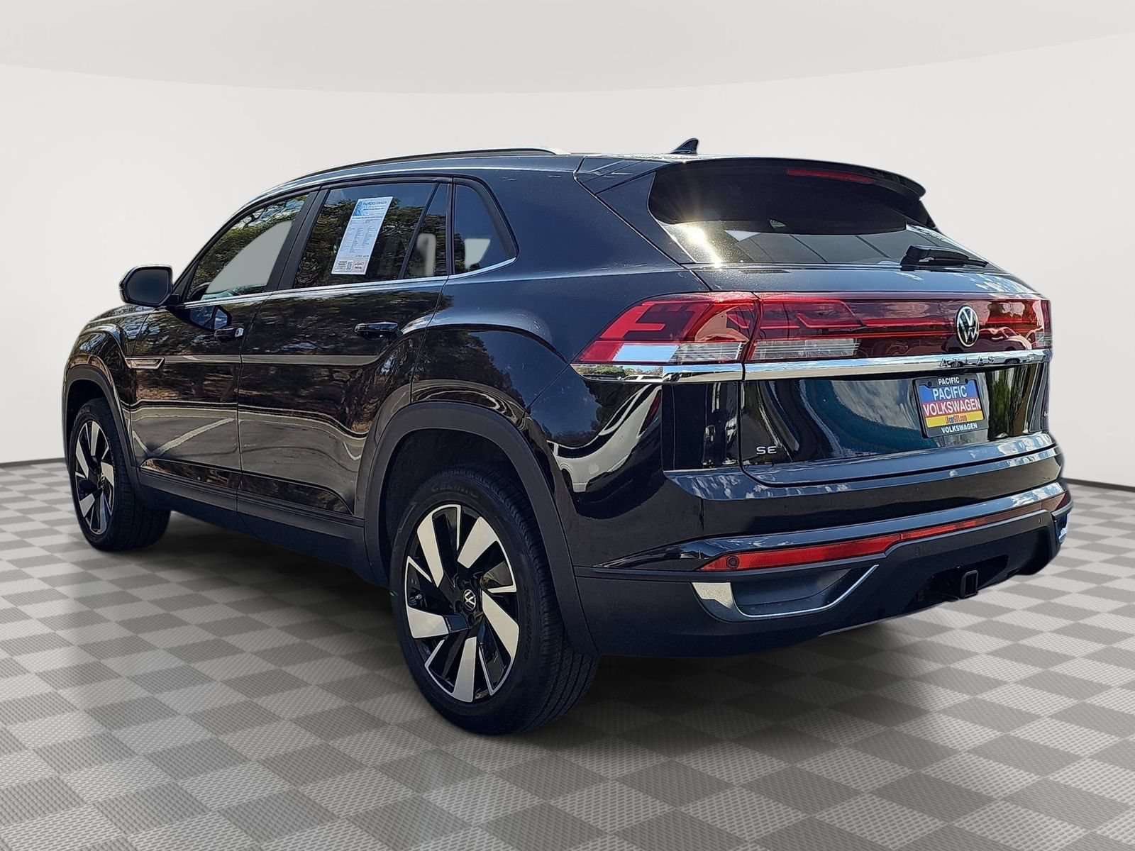 Used 2024 Volkswagen Atlas Cross Sport SE AWD/4WD image 7
