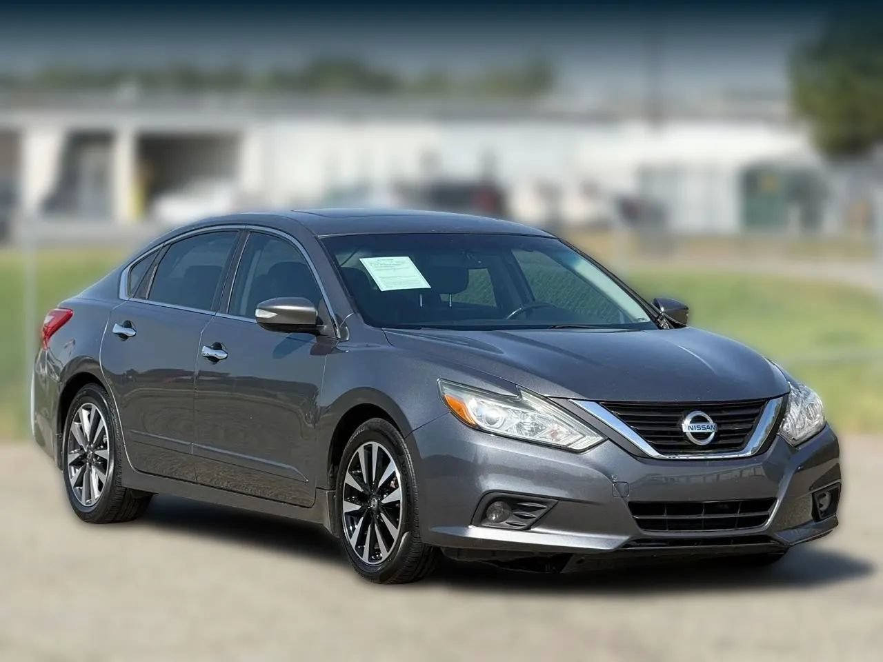 Used 2017 Nissan Altima 2.5 SL w/ Moonroof Package FWD image 1