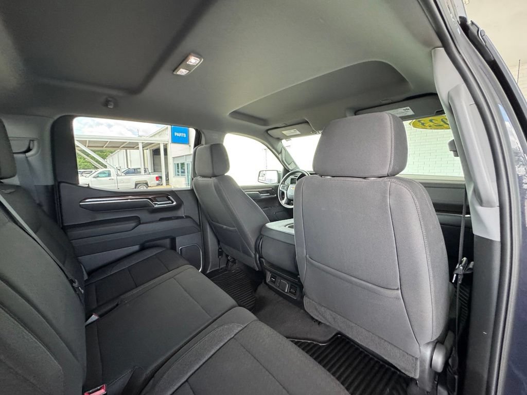 Used 2023 Chevrolet Silverado 1500 LT AWD/4WD image 27