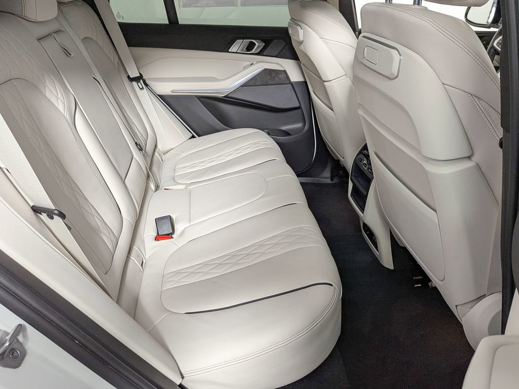 Certified 2024 BMW X5 xDrive40i w/ M Sport Package image 44