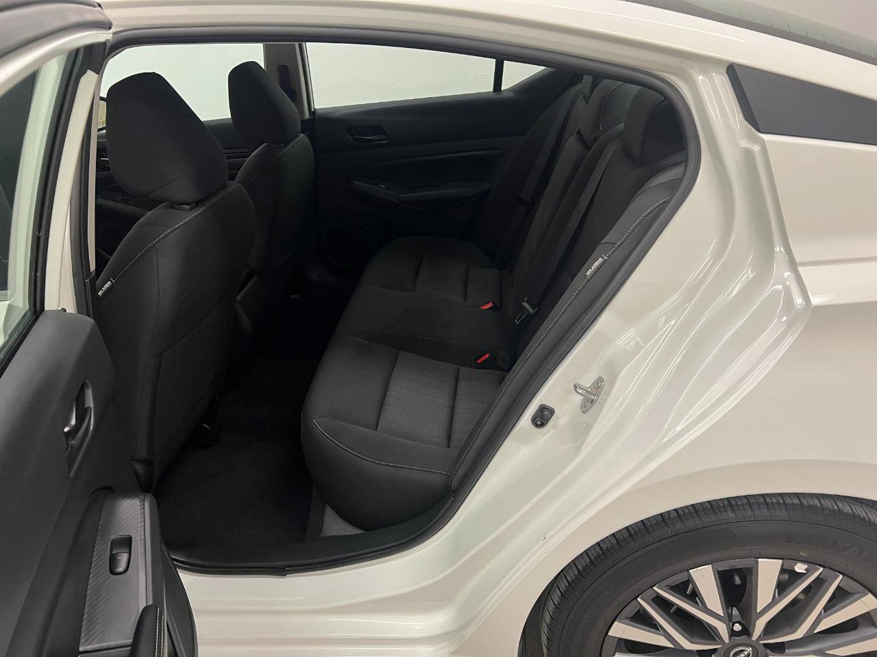 Used 2025 Nissan Altima 2.5 SV image 22