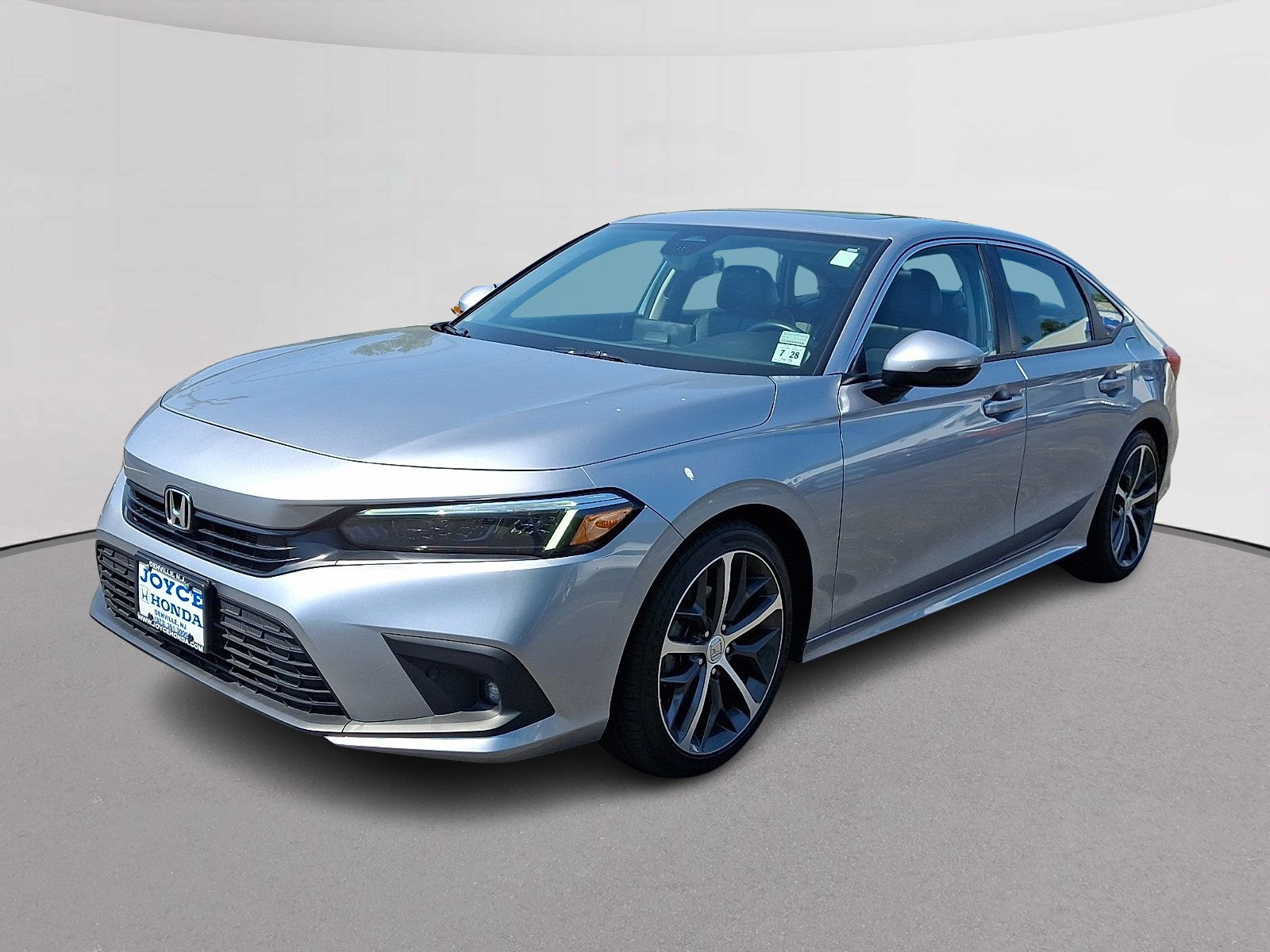 Certified 2023 Honda Civic Touring image 4