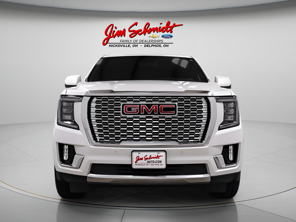 Used 2023 GMC Yukon XL Denali AWD/4WD image 2