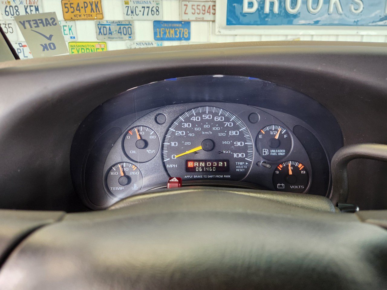Used 2001 Chevrolet Express 3500 RWD image 9