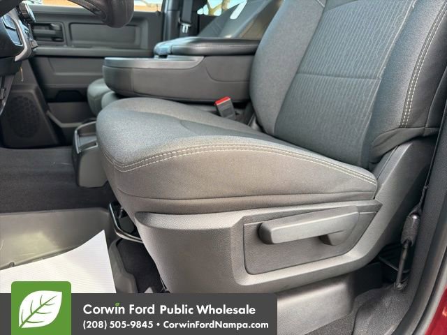 Used 2024 RAM 2500 Tradesman w/ Chrome Appearance Group image 26