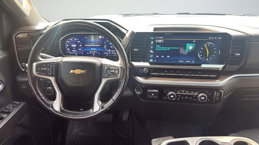 Certified 2022 Chevrolet Silverado 1500 LT AWD/4WD image 13