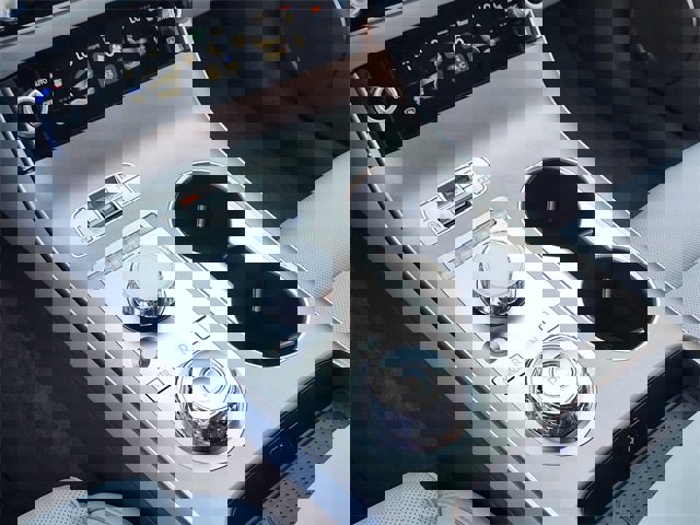 New 2026 Genesis GV70 2.5T Advanced image 16