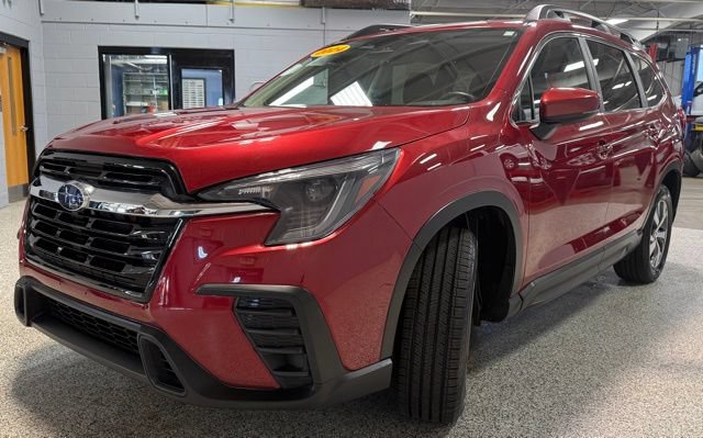 Used 2024 Subaru Ascent Premium w/ Convenience Package AWD/4WD image 3