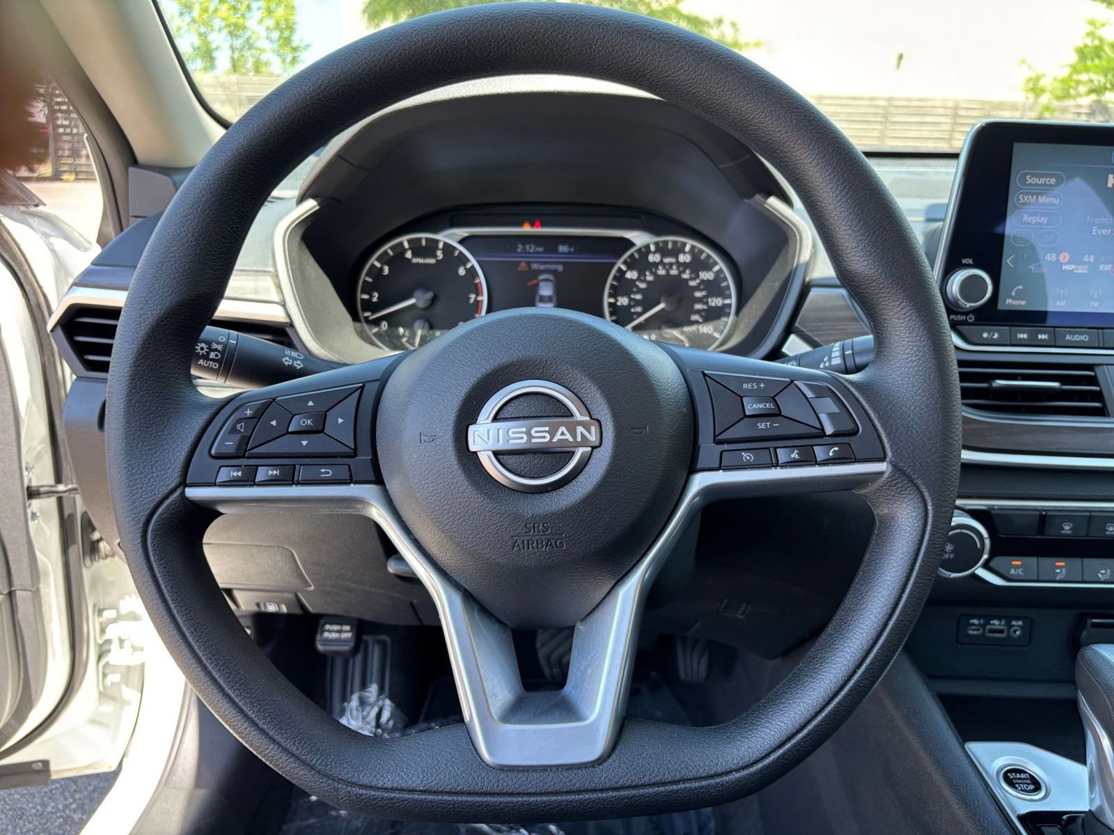 Used 2025 Nissan Altima 2.5 SV FWD image 29
