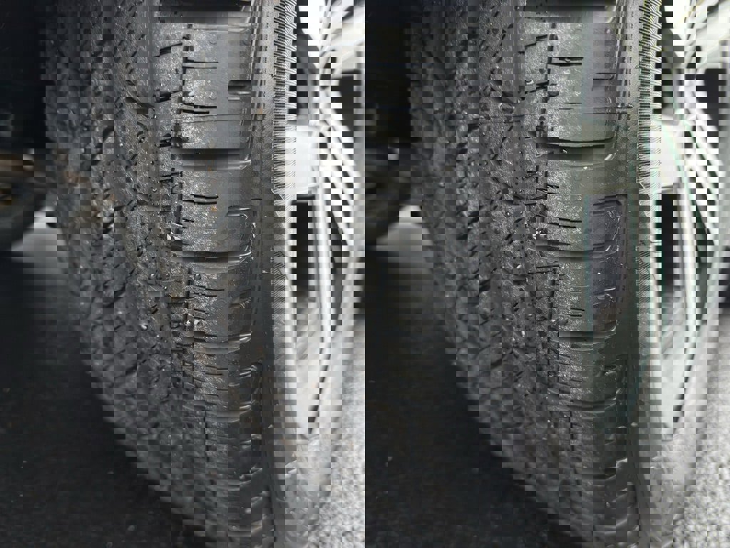 Used 2022 Volkswagen Atlas Cross Sport SEL image 12