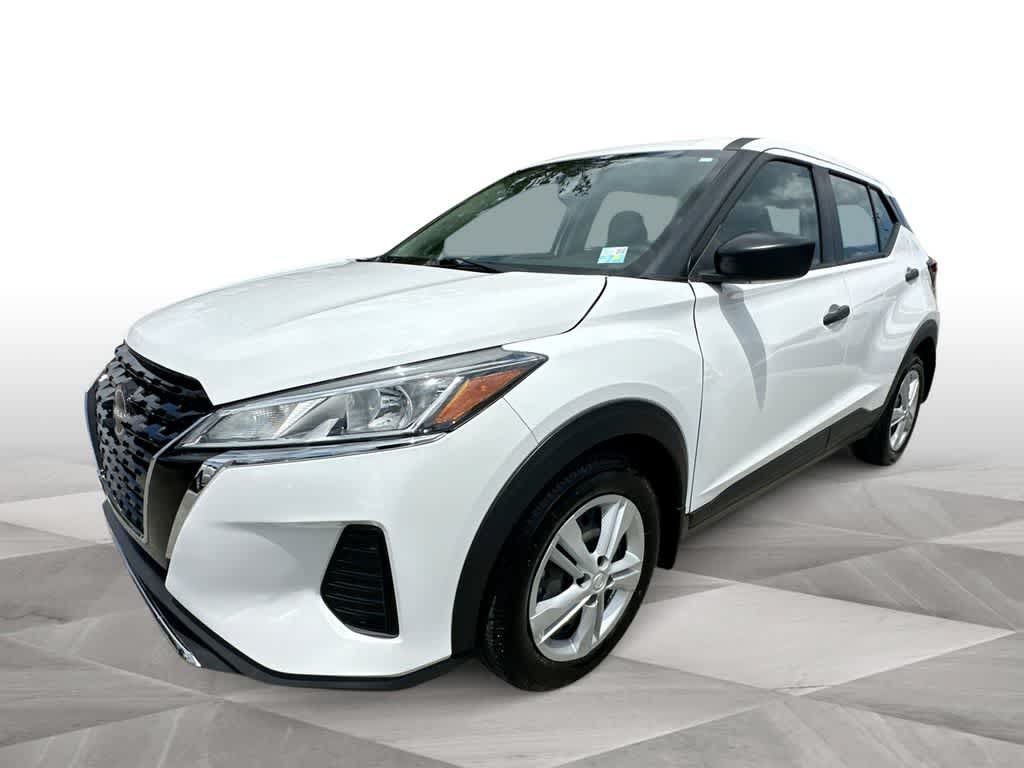 Used 2024 Nissan Kicks S FWD image 4