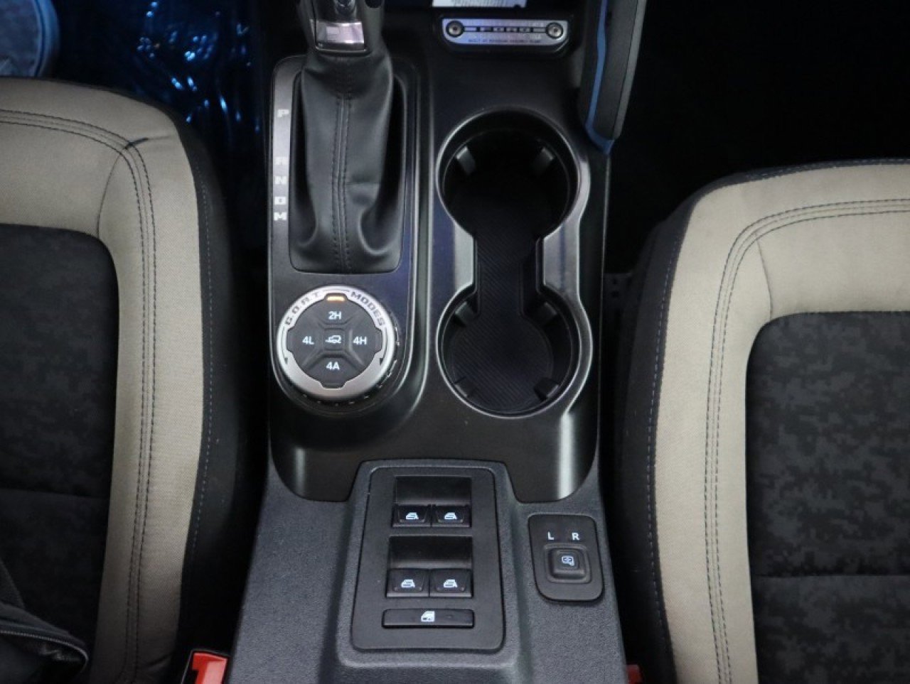 Used 2022 Ford Bronco Wildtrak image 19