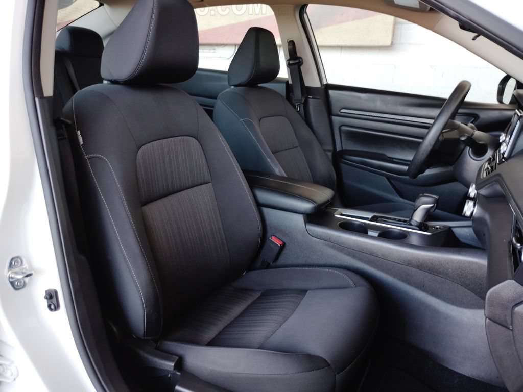Used 2024 Nissan Altima 2.5 S FWD image 14