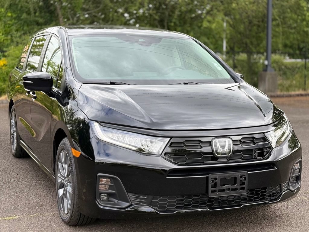 Used 2025 Honda Odyssey Touring image 7