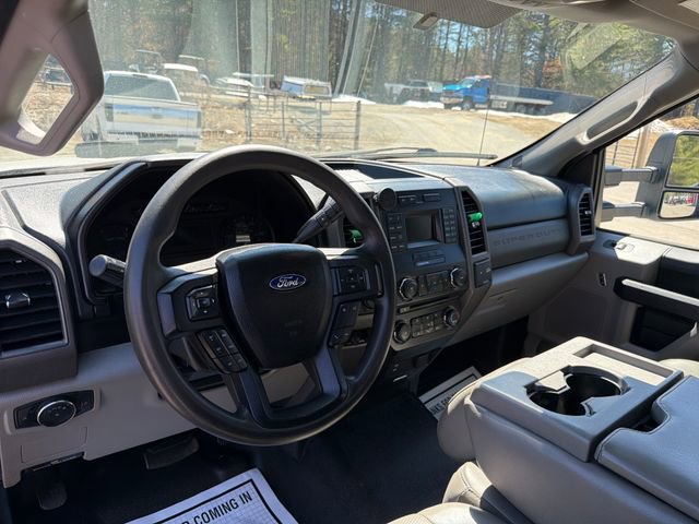 Used 2017 Ford F550 4x4 Regular Cab Super Duty image 14