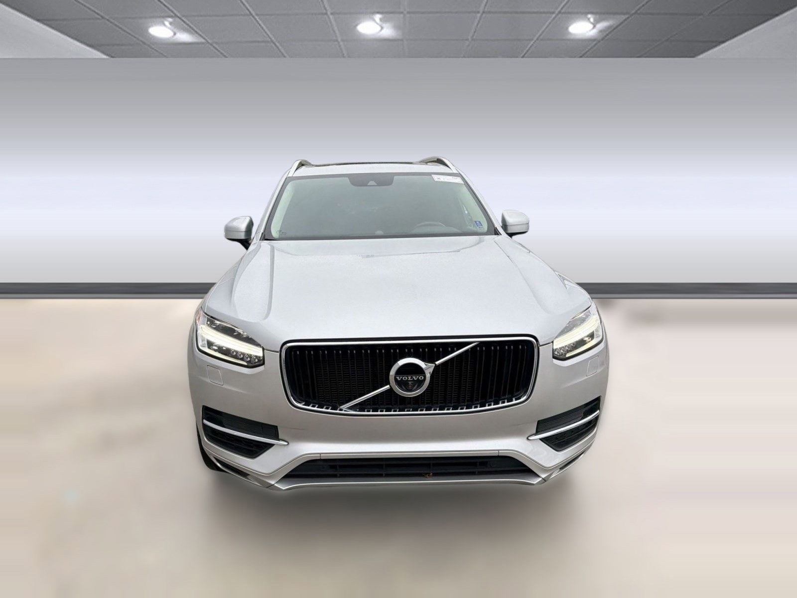 Used 2018 Volvo XC90 T8 Momentum w/ Convenience Package image 6