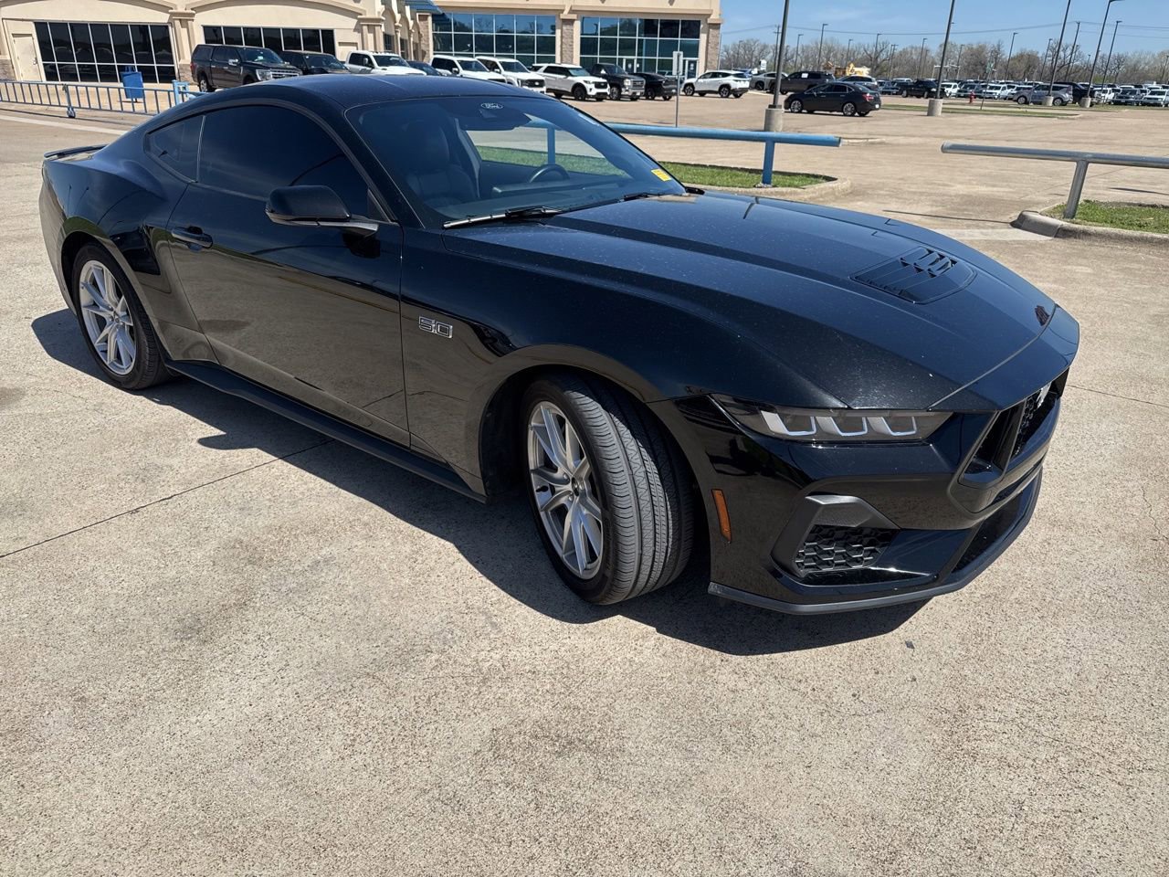 Used 2024 Ford Mustang GT Premium image 15