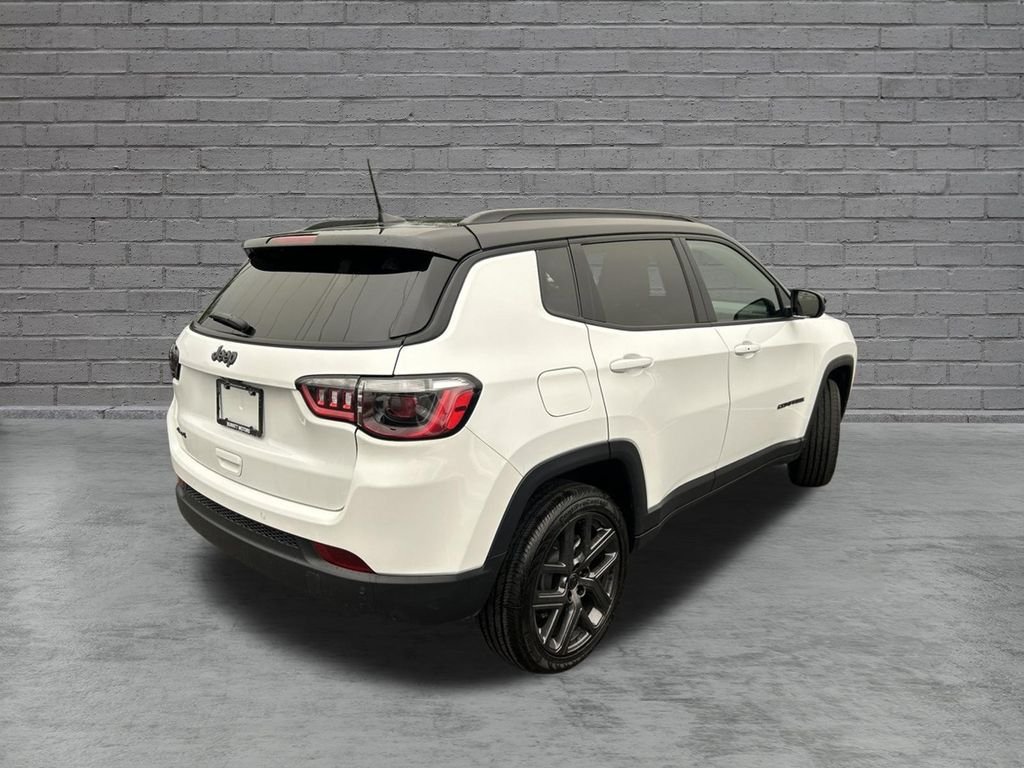 New 2026 Jeep Compass Limited w/ Sun, Sound & Navigation Group AWD/4WD image 7