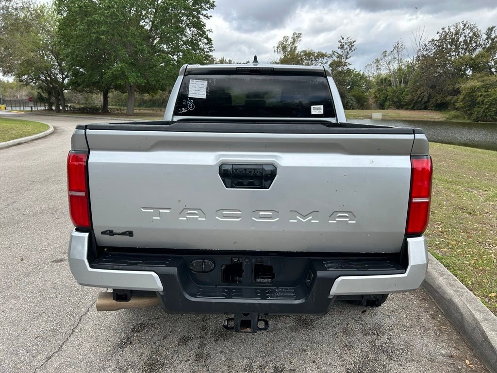 Used 2024 Toyota Tacoma TRD Off-Road AWD/4WD image 4
