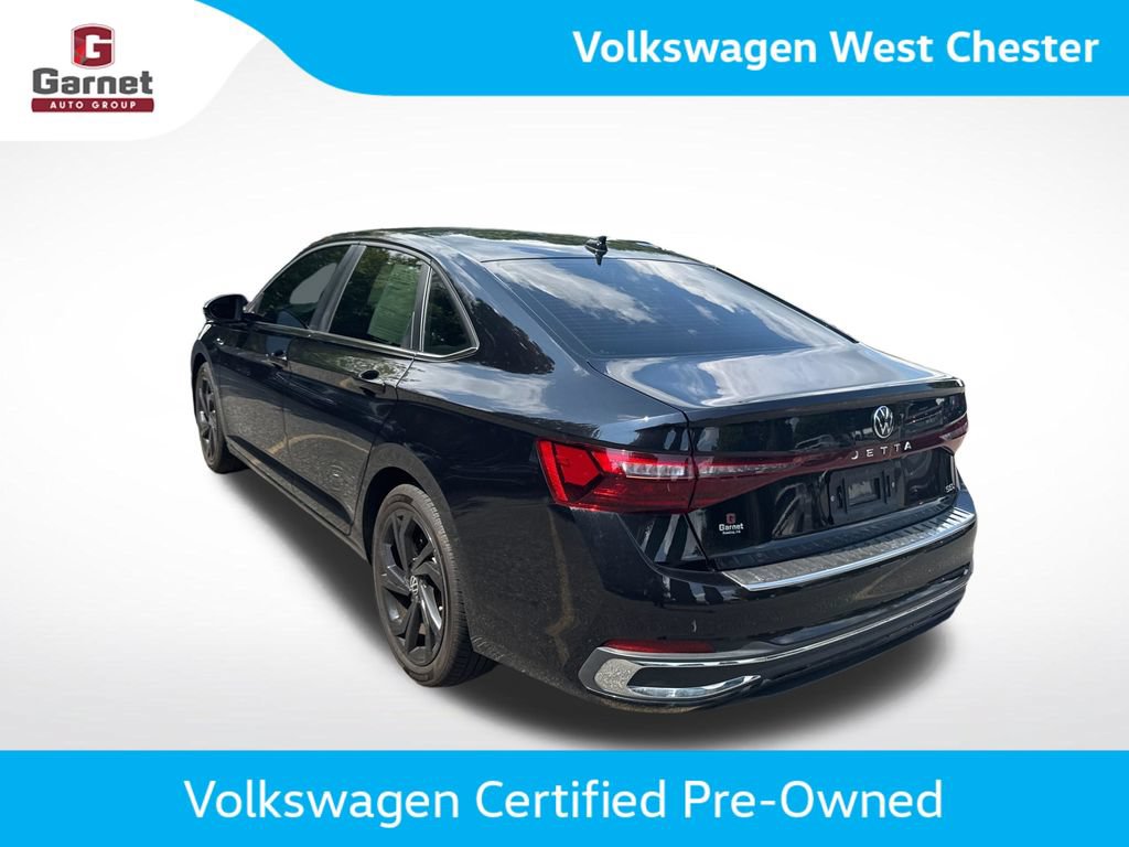 Used 2025 Volkswagen Jetta SEL FWD image 3