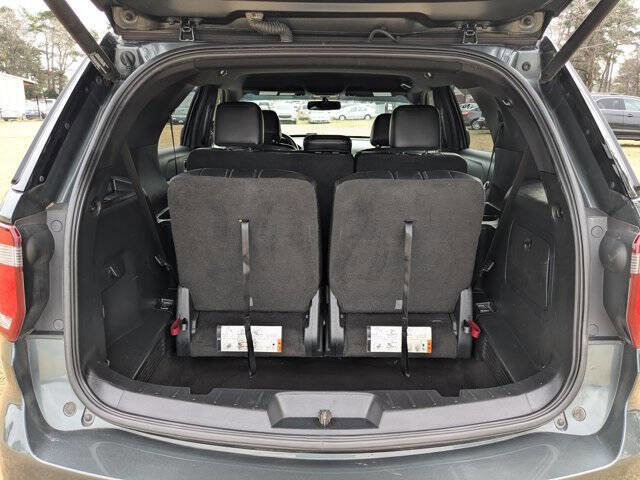 Used 2016 Ford Explorer XLT w/ Equipment Group 202A image 34