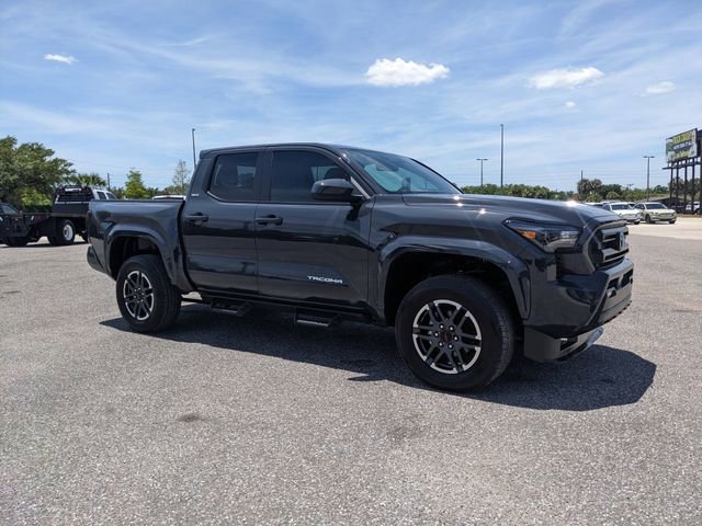 Used 2024 Toyota Tacoma SR5 AWD/4WD image 2