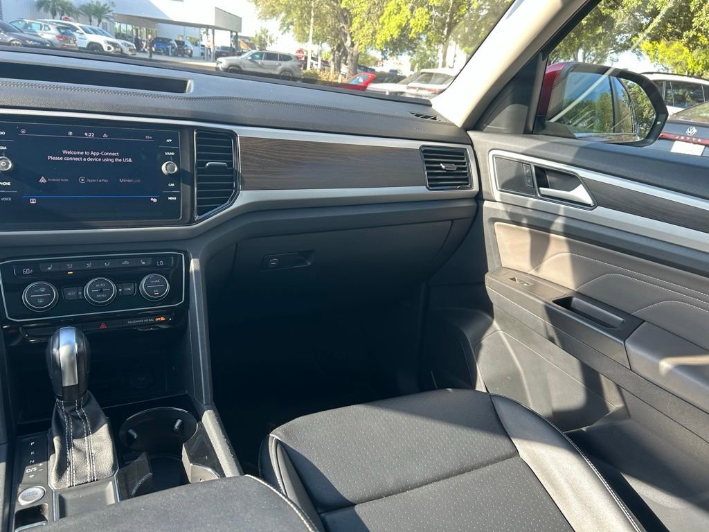 Used 2022 Volkswagen Atlas SE w/ Panoramic Sunroof Package FWD image 11