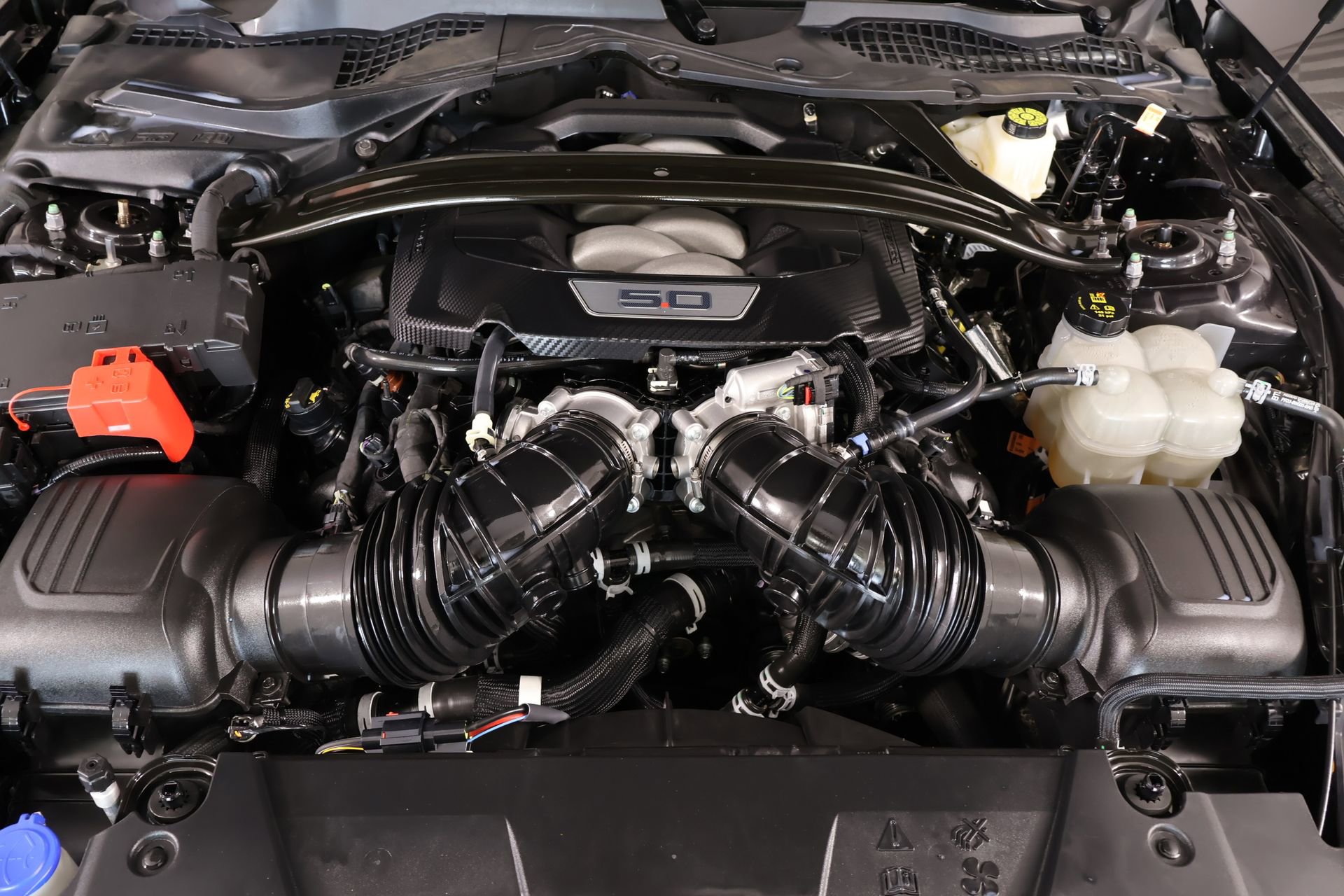 Used 2024 Ford Mustang GT Premium w/ GT Performance Package RWD image 19