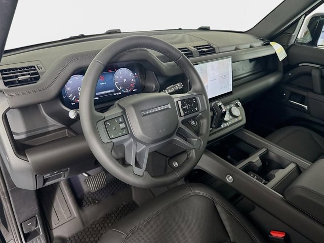 Used 2025 Land Rover Defender 110 S image 9