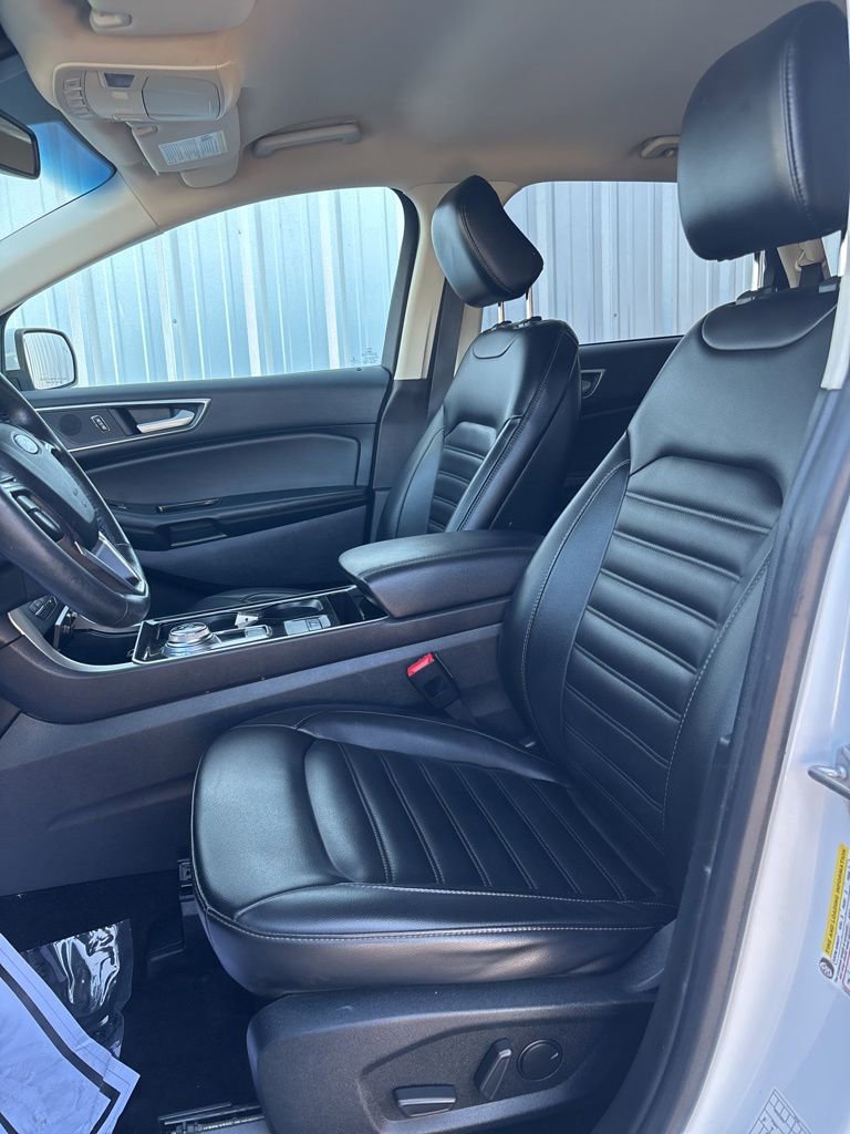 Used 2020 Ford Edge SEL image 27