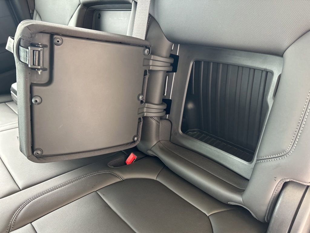 Used 2020 GMC Sierra 1500 SLT RWD image 10
