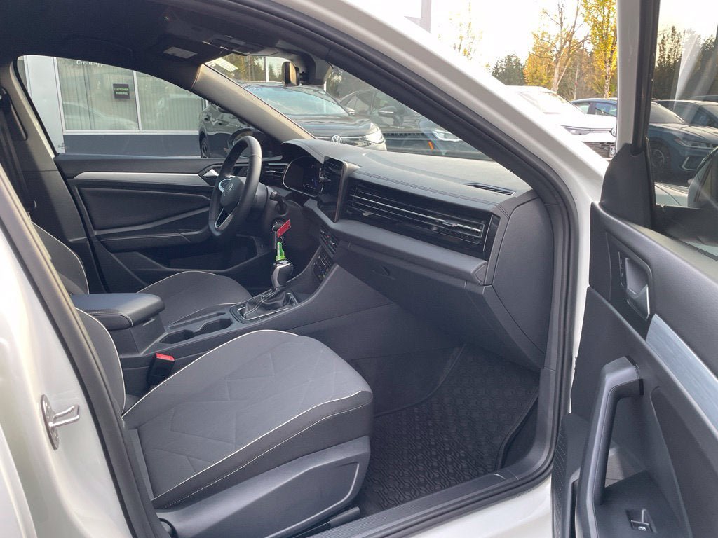 Used 2026 Volkswagen Jetta Sport FWD image 12