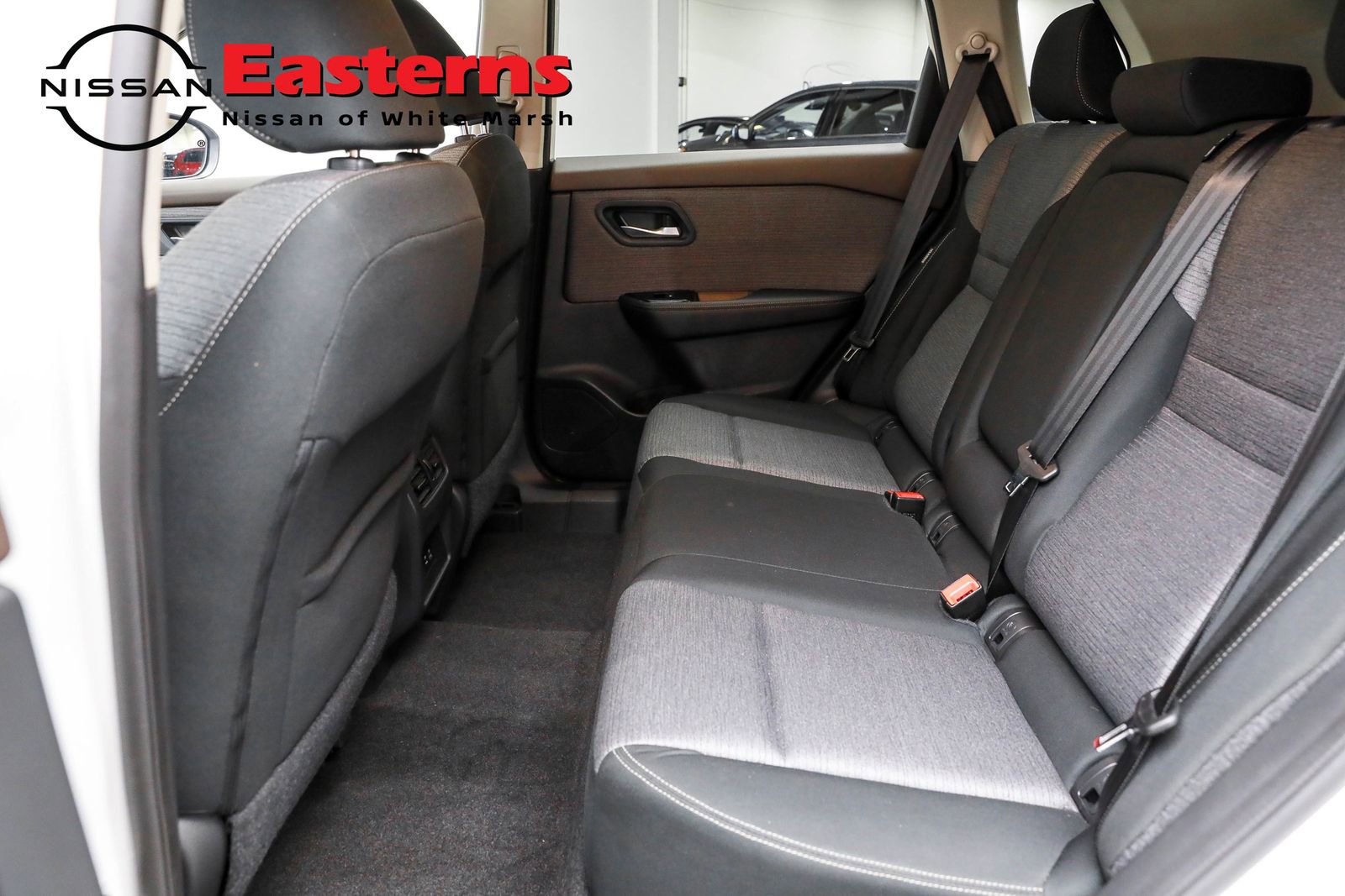 Used 2022 Nissan Rogue SV image 53