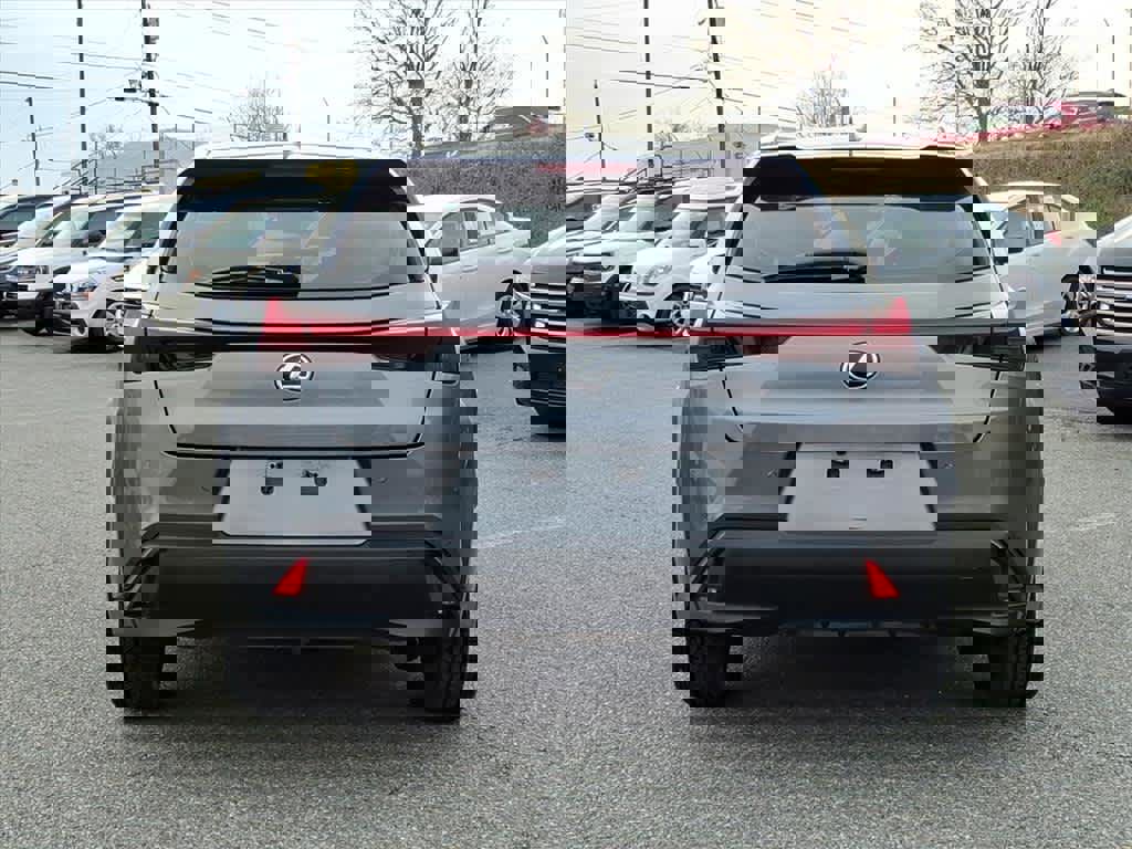 Used 2020 Lexus UX 200 w/ Premium Package image 4