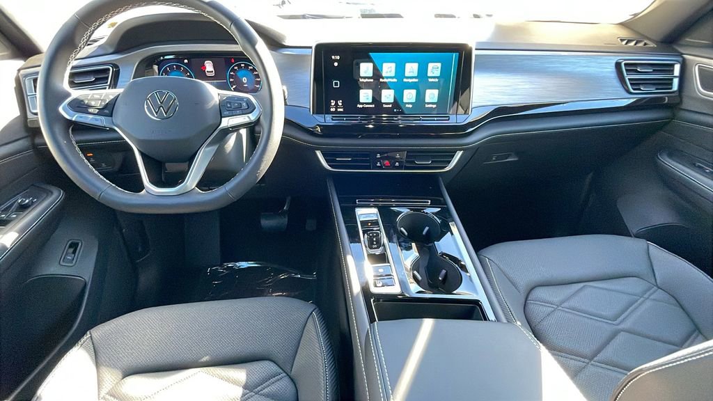 New 2026 Volkswagen Atlas Cross Sport SE FWD image 17