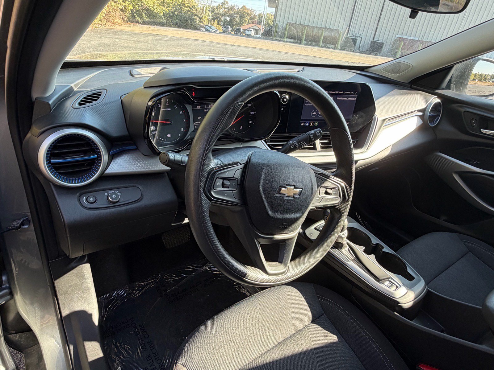 Used 2024 Chevrolet Trax LS w/ Driver Confidence Package FWD image 24
