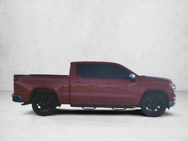 Used 2022 Chevrolet Silverado 1500 LT AWD/4WD image 4