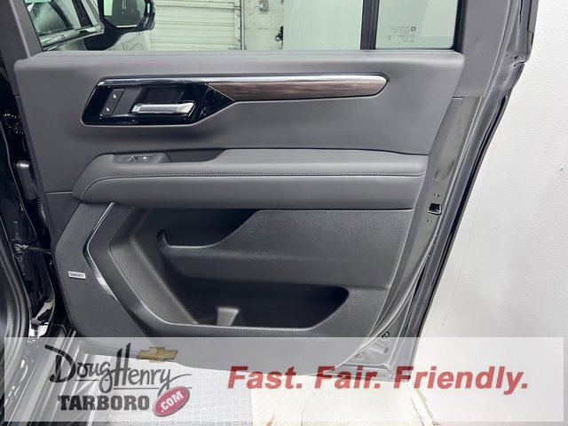 New 2026 Chevrolet Suburban LT w/ Comfort Package image 43
