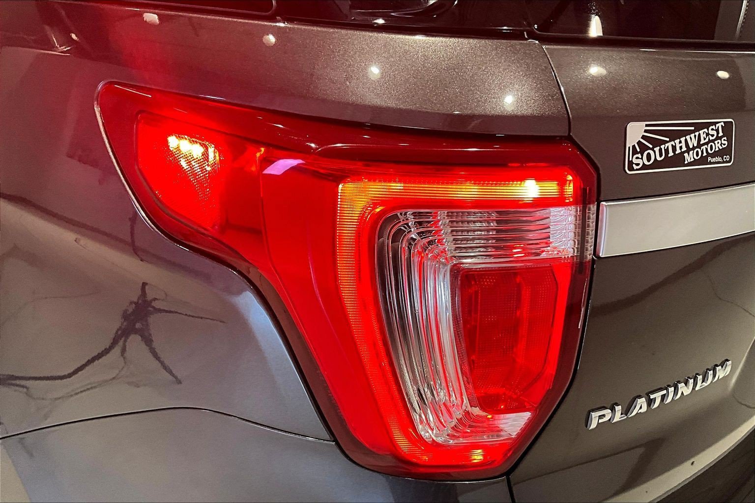 Used 2019 Ford Explorer Platinum AWD/4WD image 23